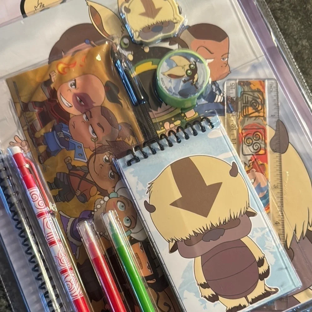 Nickelodeon Avatar The Last Airbender 31 Piece Set